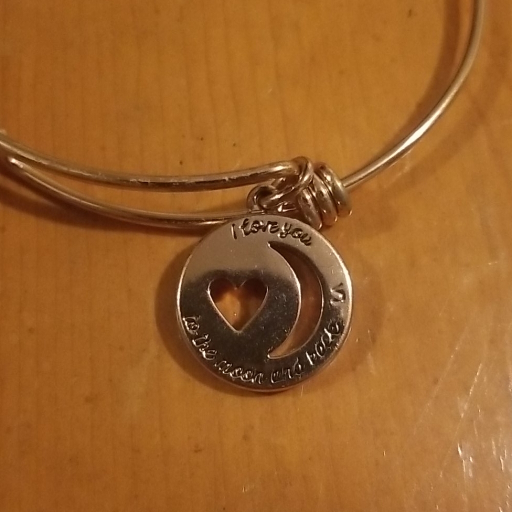 Moon & heart charm bracelet - Picture 4 of 5